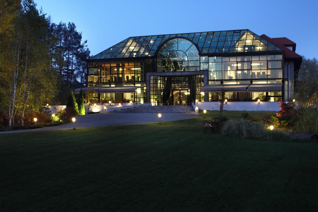 Maranello Villa Отвоцк Экстерьер фото