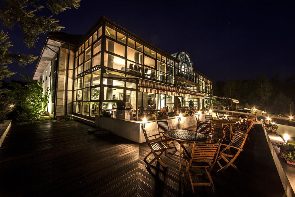 Maranello Villa Отвоцк Экстерьер фото